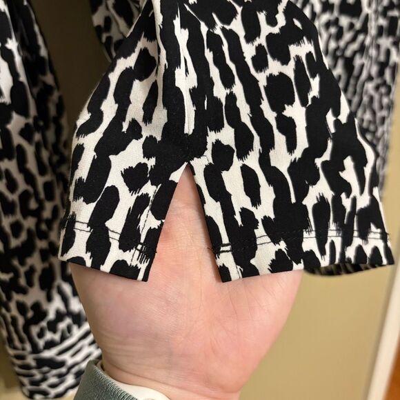 Calvin Klein Black White Animal Print Gold Button Down Blouse Petite Large - Picture 10 of 10